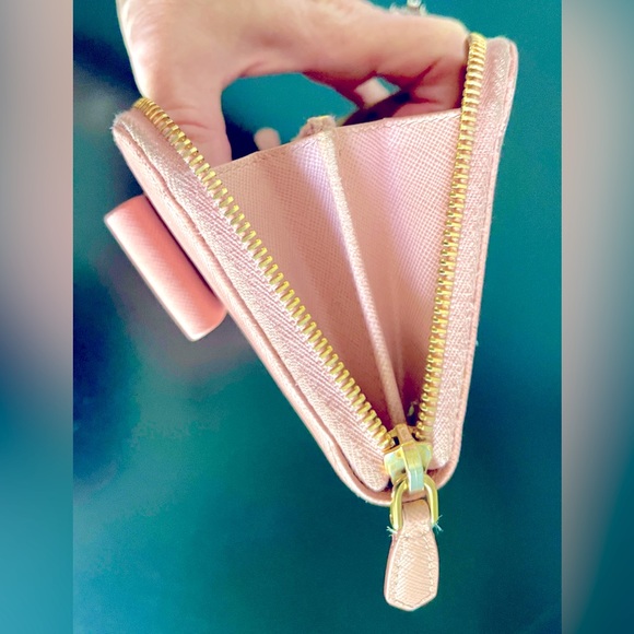 Prada Leather Zip Around Bow Wallet Ballerina Pink - Picture 8 of 13